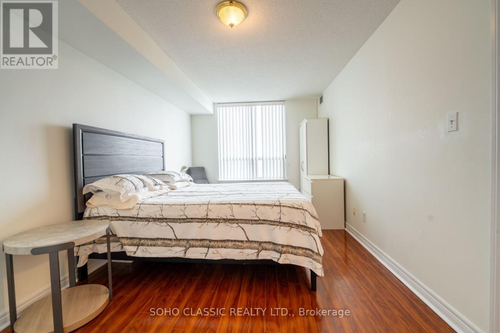 809 - 1700 Eglinton Avenue E, Toronto (victoria Village), Ontario