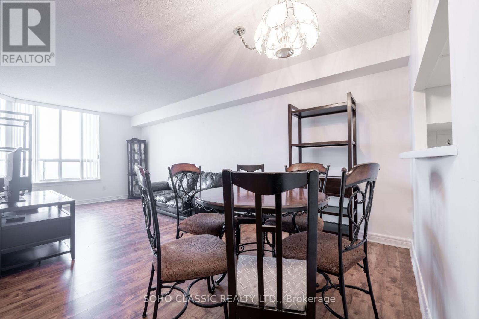 809 - 1700 Eglinton Avenue E, Toronto (victoria Village), Ontario
