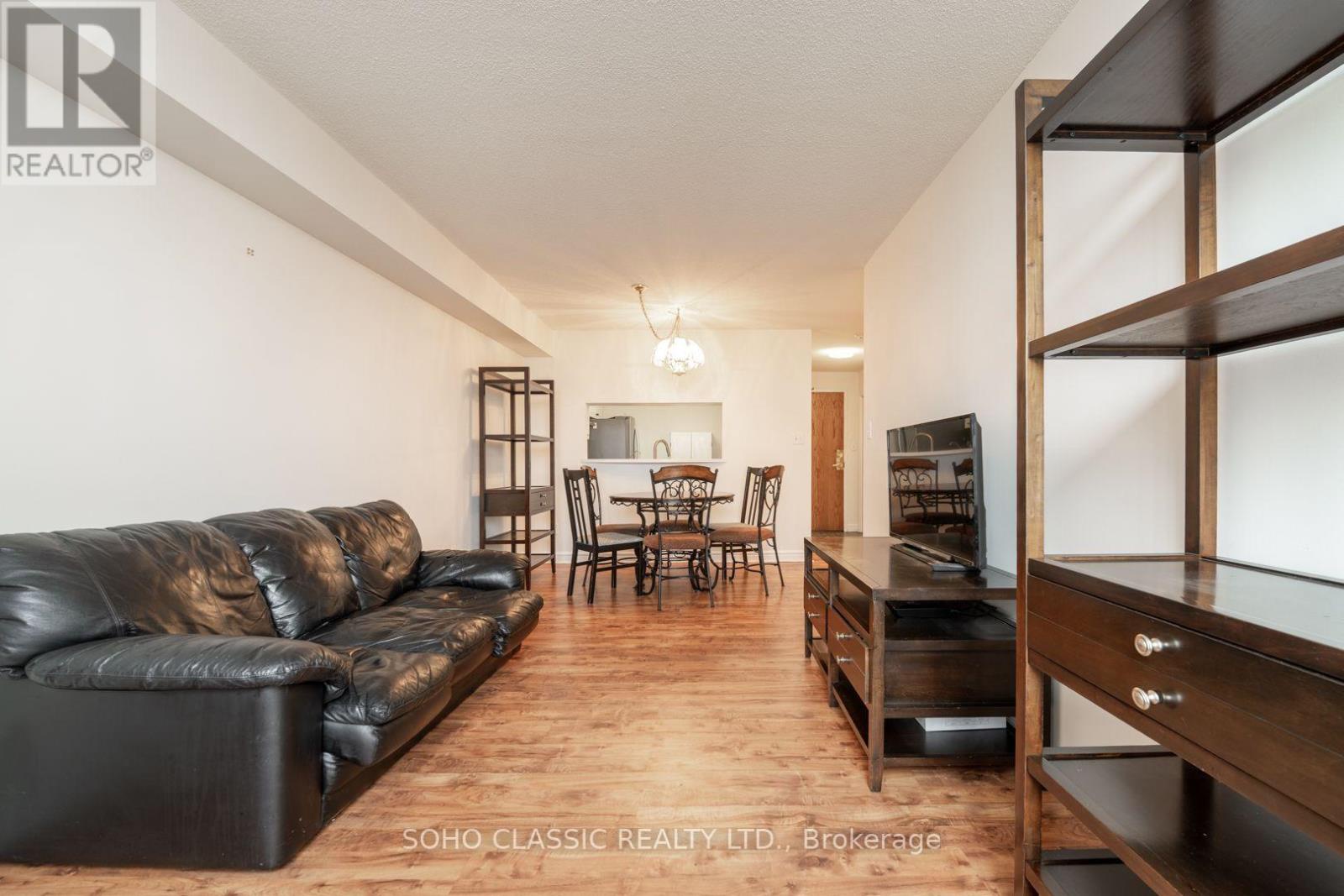 809 - 1700 Eglinton Avenue E, Toronto (victoria Village), Ontario