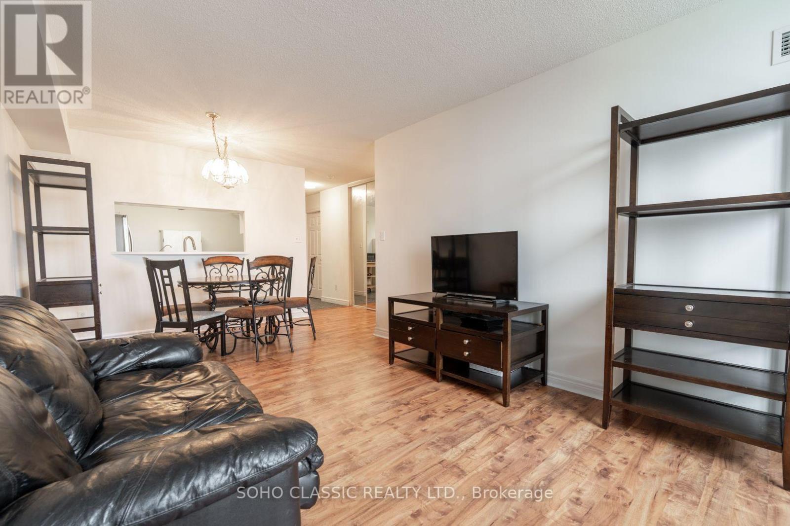 809 - 1700 Eglinton Avenue E, Toronto (victoria Village), Ontario