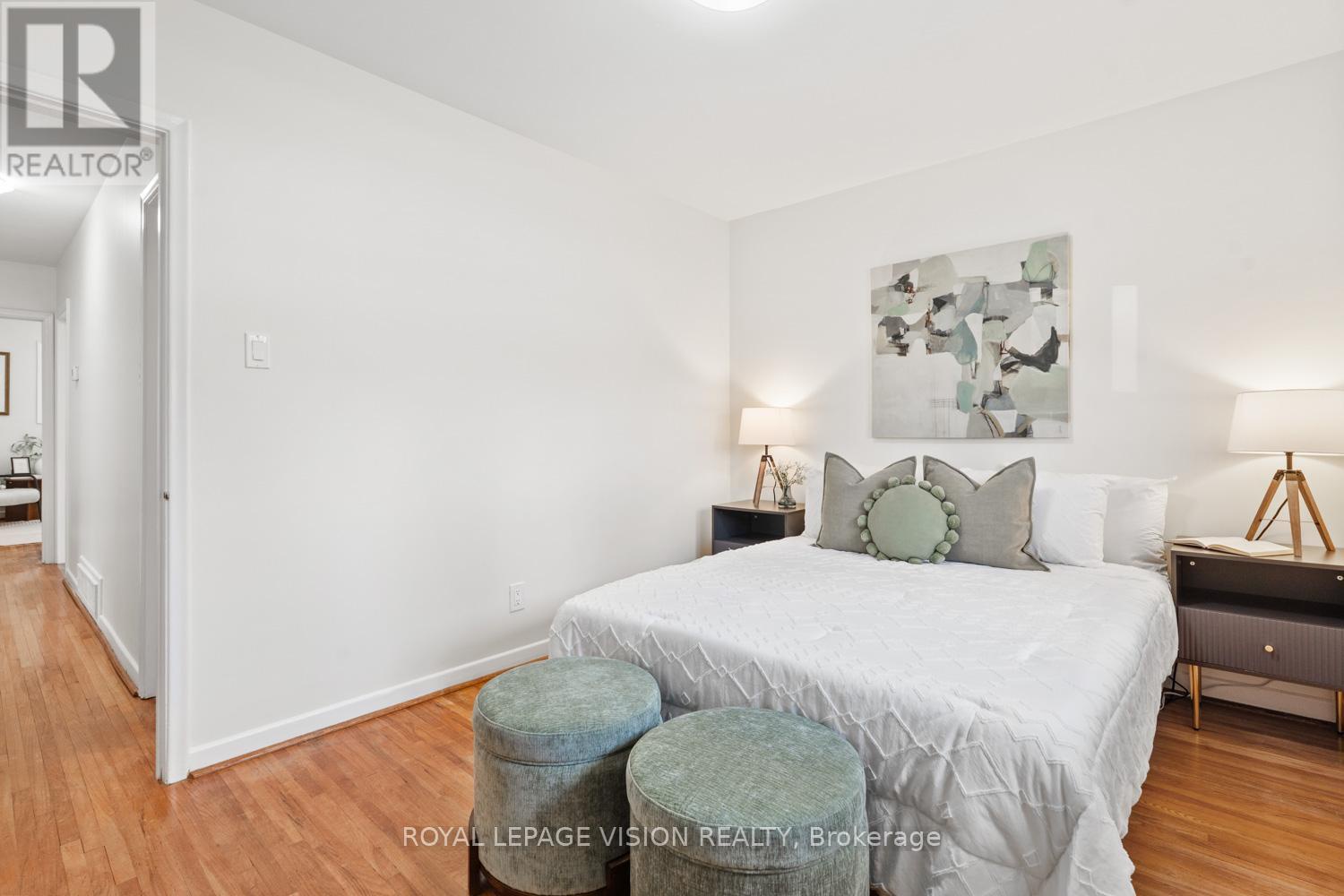6 Macduff Crescent, Toronto (cliffcrest), Ontario