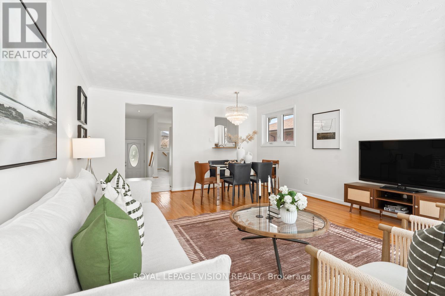 6 Macduff Crescent, Toronto (cliffcrest), Ontario