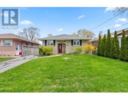 6 MACDUFF CRESCENT