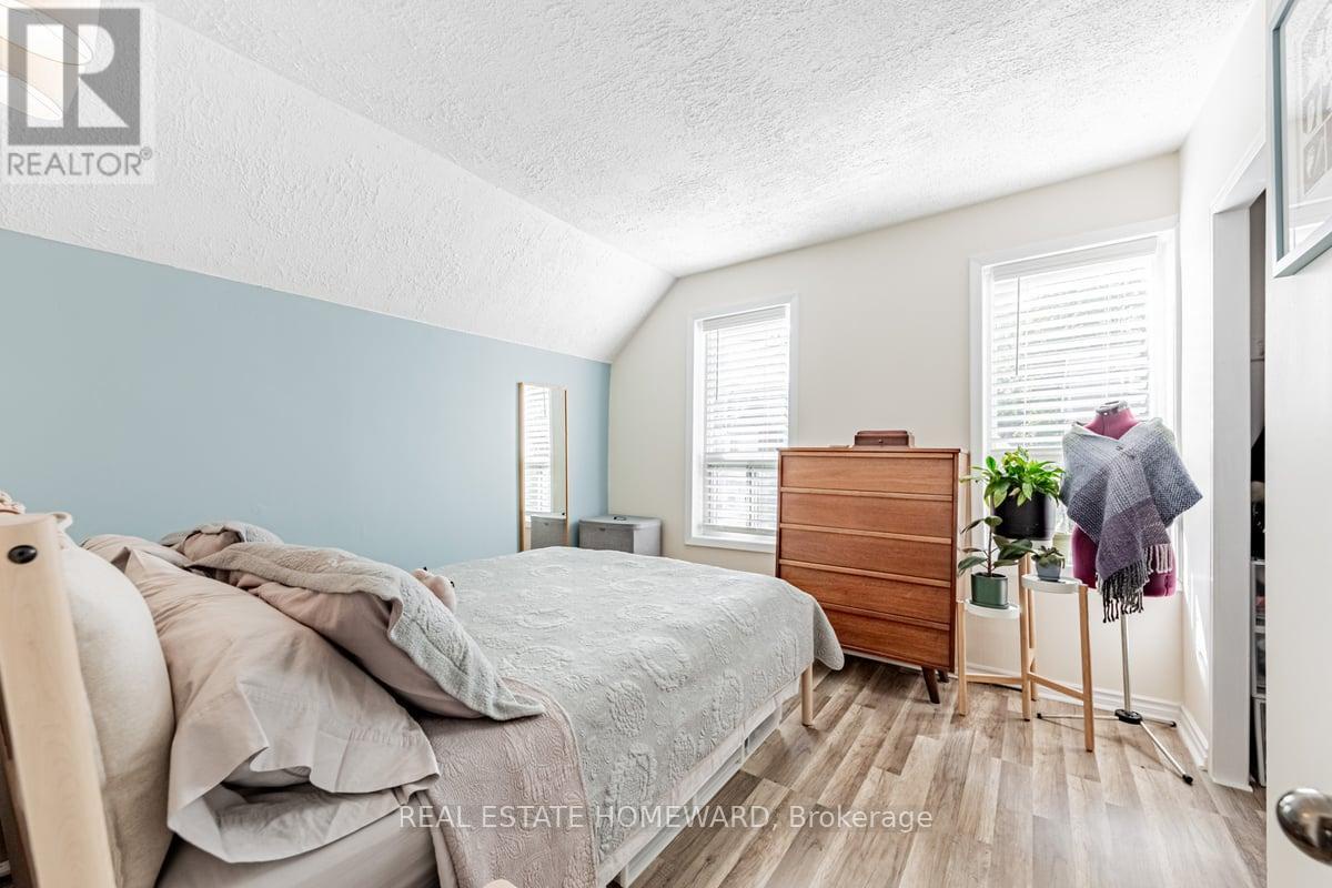 111 Jones Avenue, Toronto (south Riverdale), Ontario