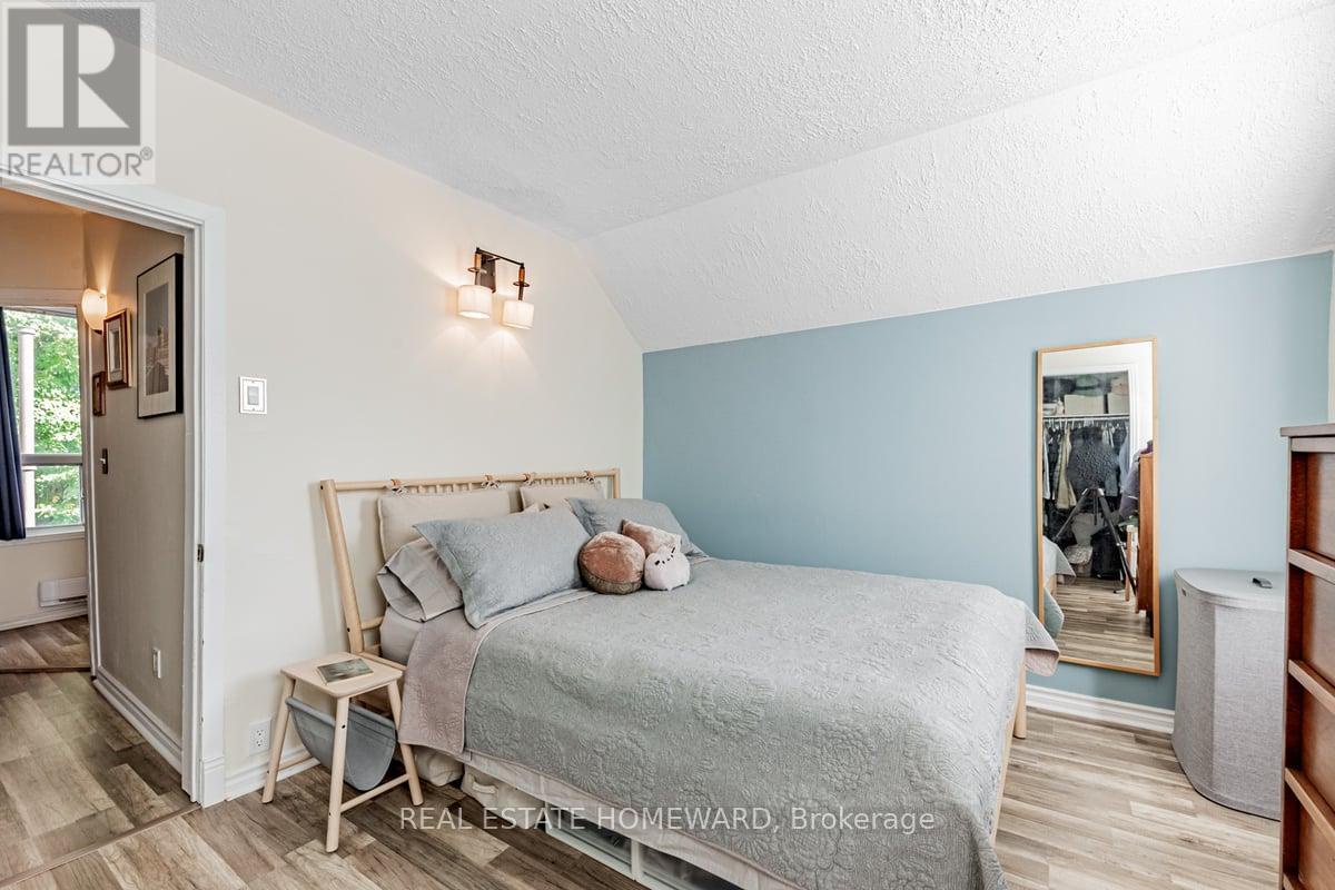 111 Jones Avenue, Toronto (south Riverdale), Ontario