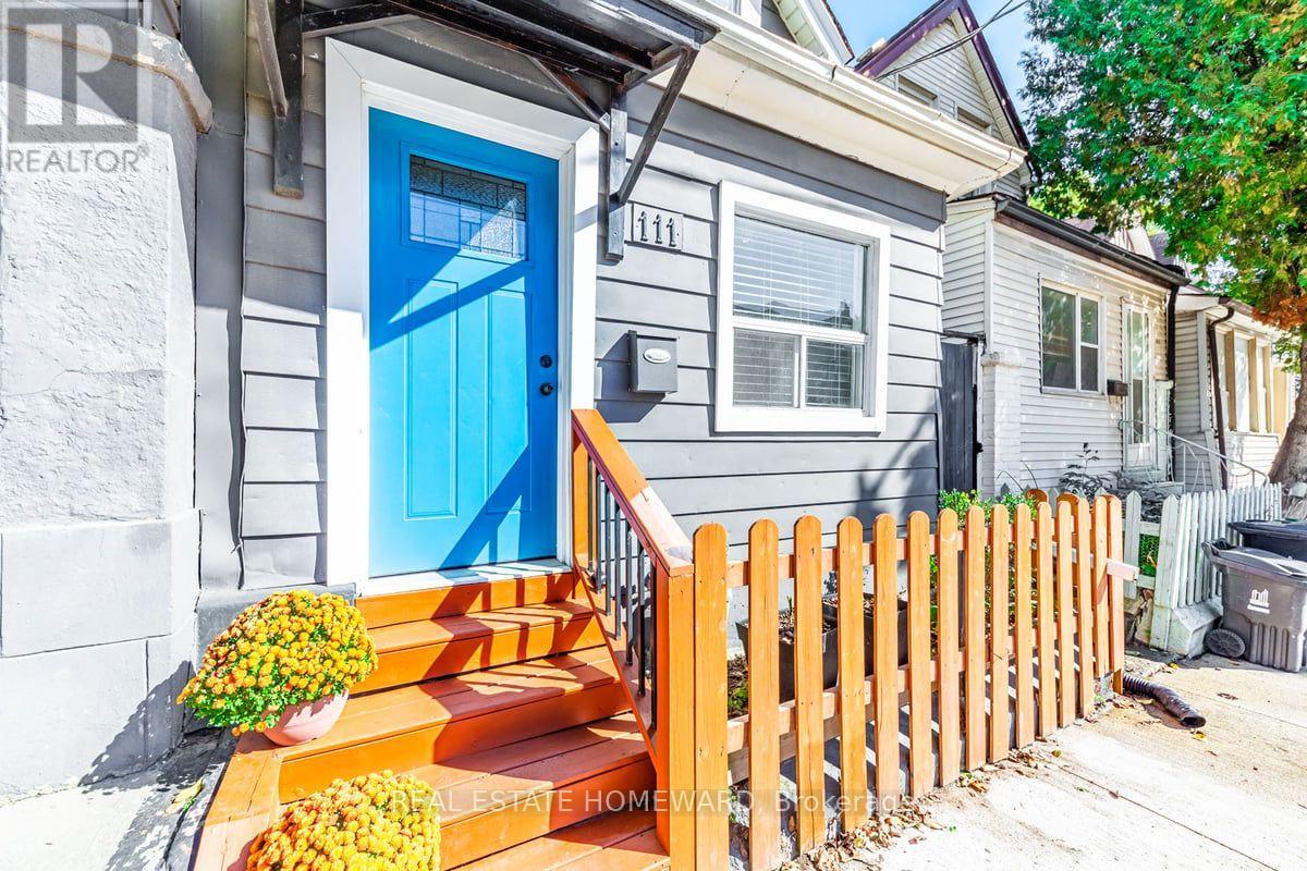 111 Jones Avenue, Toronto (south Riverdale), Ontario