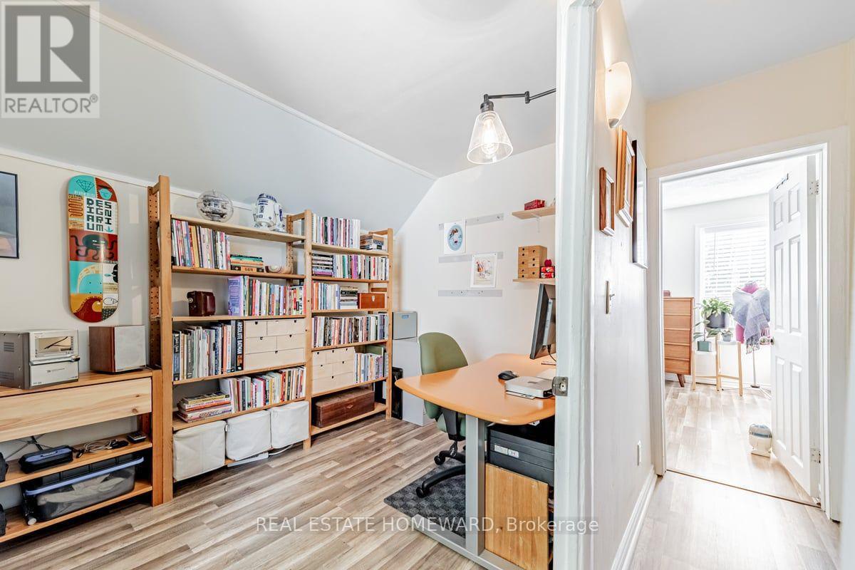 111 Jones Avenue, Toronto (south Riverdale), Ontario