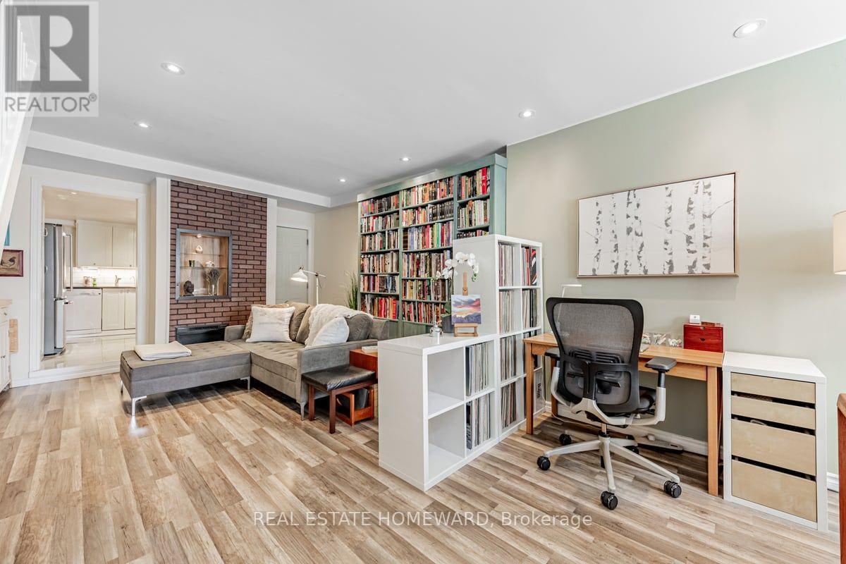 111 Jones Avenue, Toronto (south Riverdale), Ontario