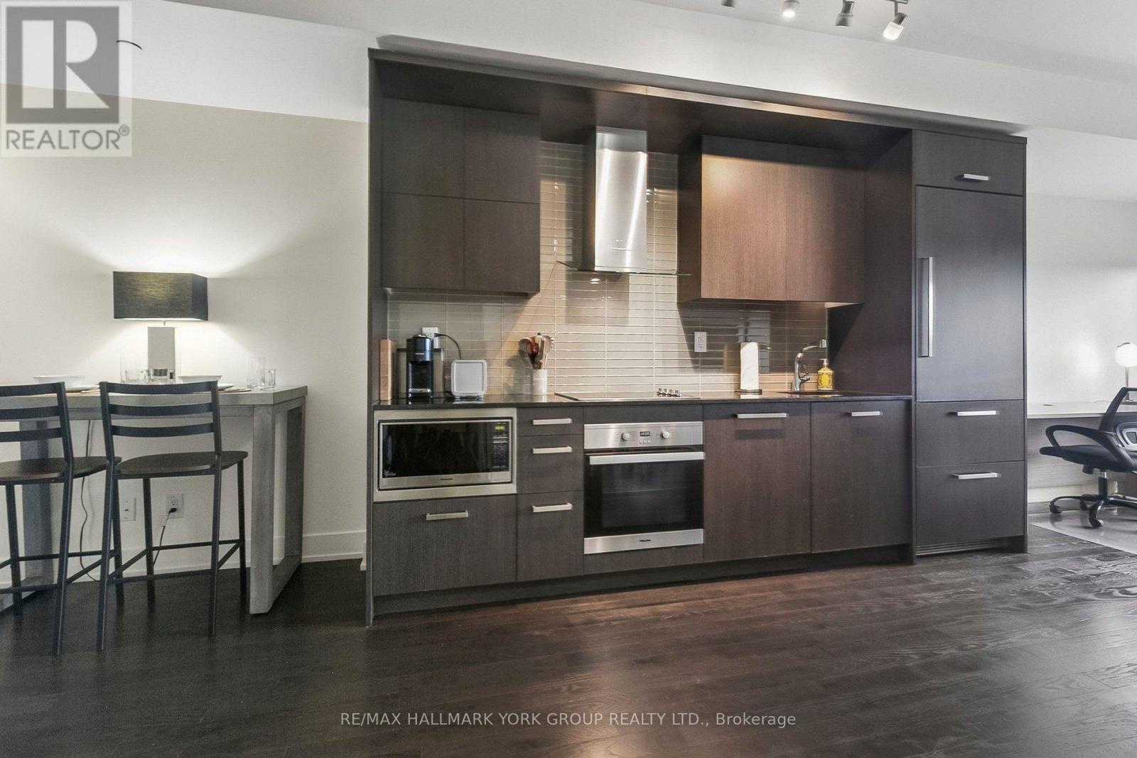 606 - 3018 Yonge Street, Toronto (lawrence Park South), Ontario