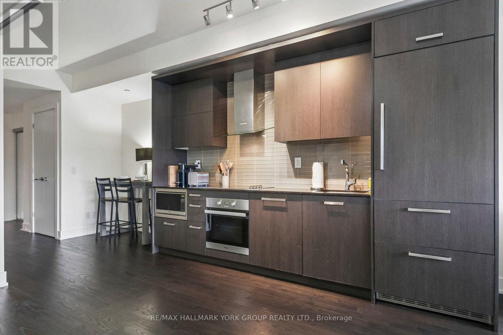 606 - 3018 Yonge Street, Toronto (lawrence Park South), Ontario