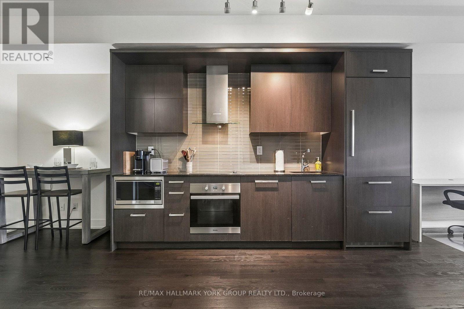 606 - 3018 Yonge Street, Toronto (lawrence Park South), Ontario