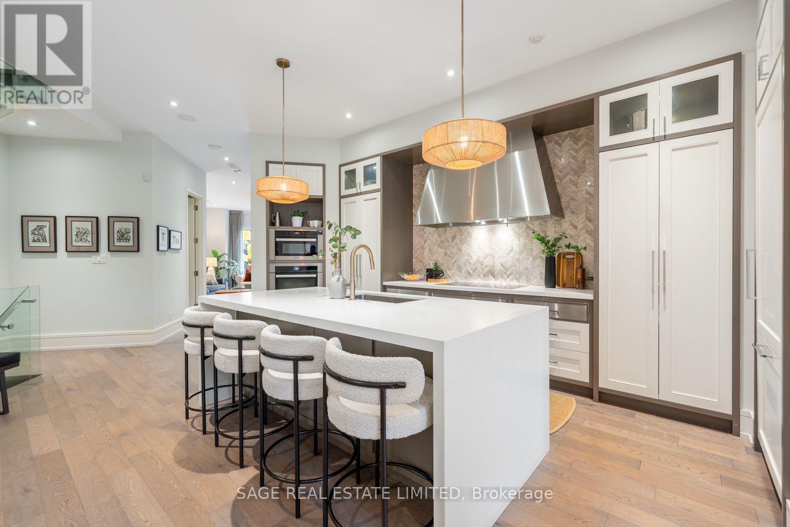 5 Thurloe Avenue, Toronto (mount Pleasant East), Ontario