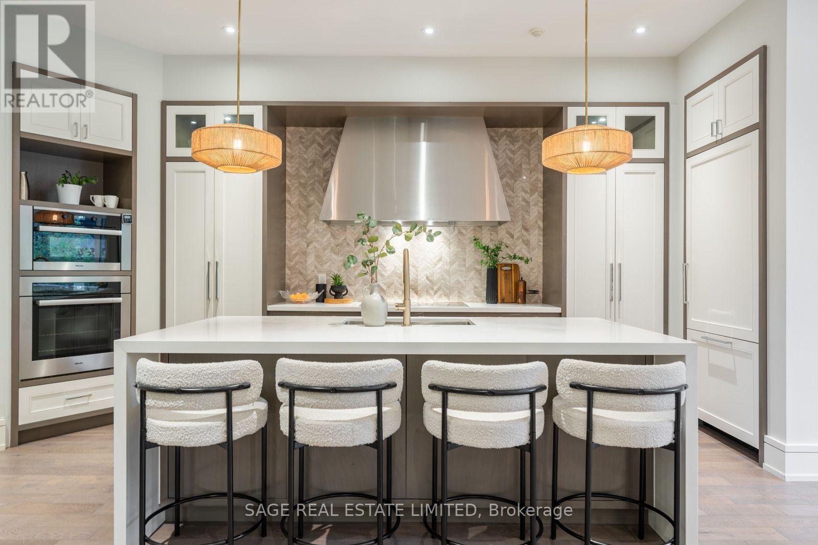 5 Thurloe Avenue, Toronto (mount Pleasant East), Ontario