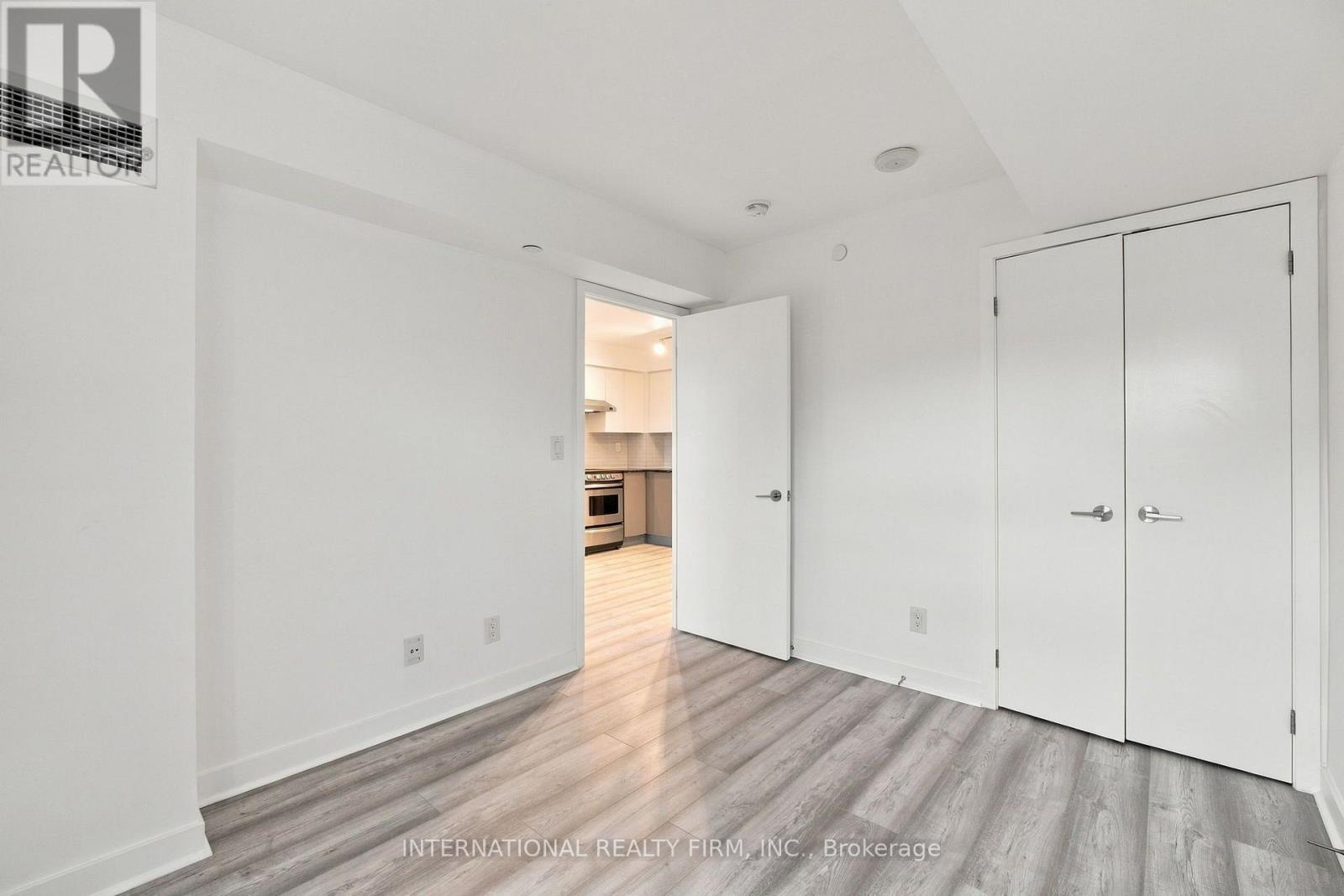 320 - 160 Flemington Road, Toronto (yorkdale-glen Park), Ontario