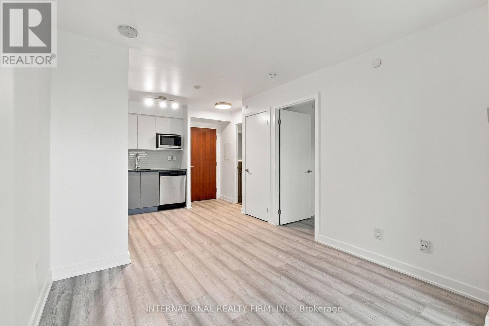 320 - 160 Flemington Road, Toronto (yorkdale-glen Park), Ontario