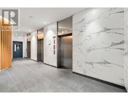 320 - 160 FLEMINGTON ROAD
