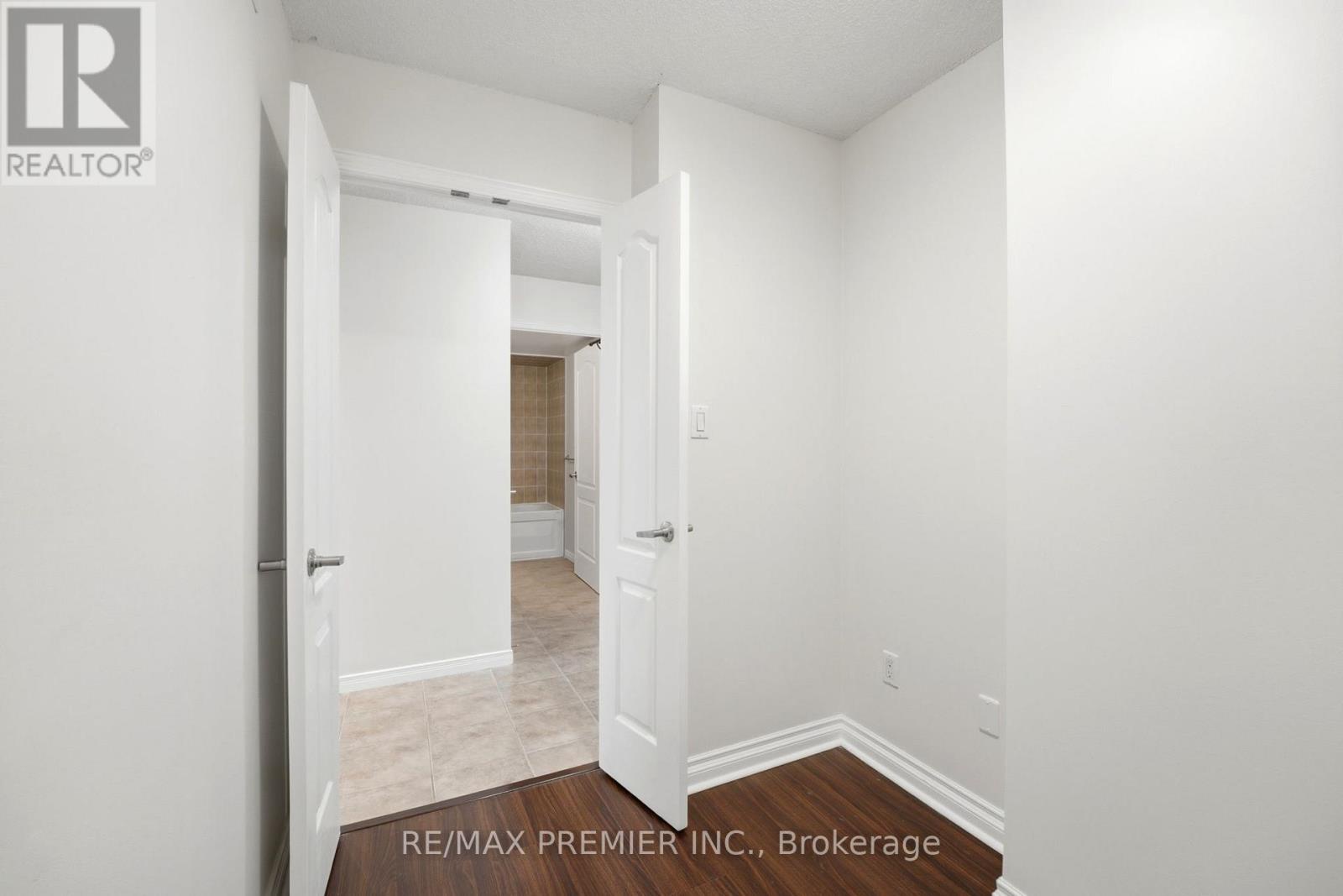 306 - 2772 Keele Street, Toronto (downsview-roding-cfb), Ontario