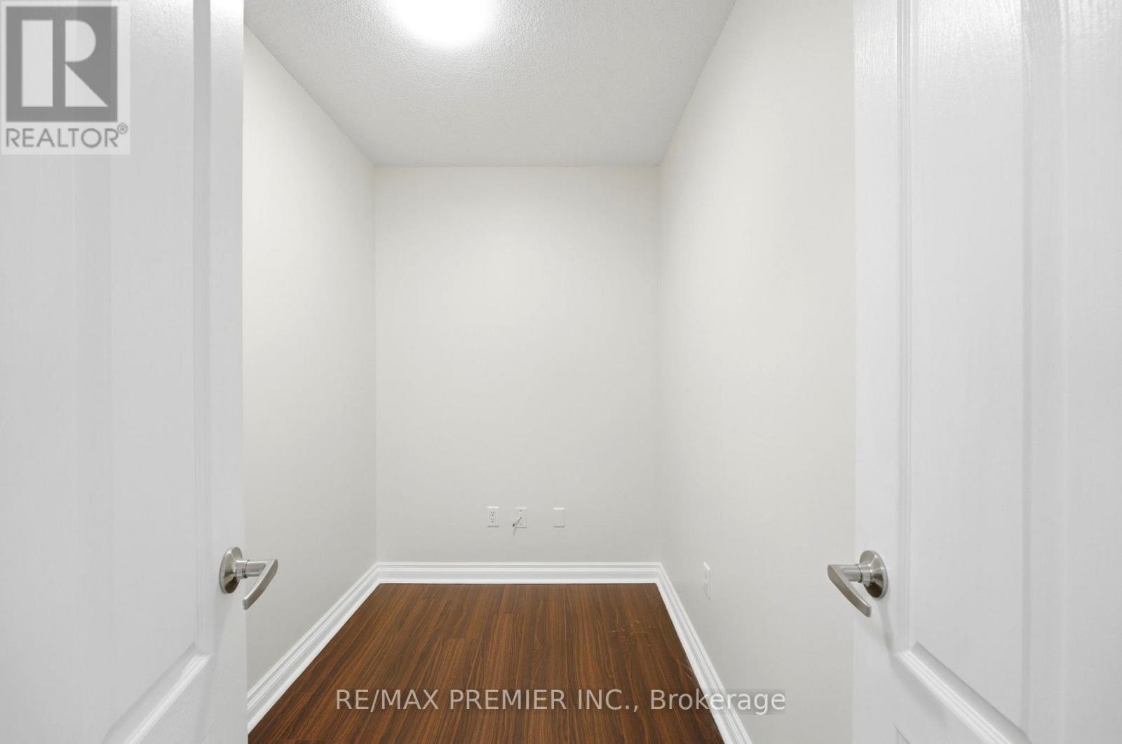 306 - 2772 Keele Street, Toronto (downsview-roding-cfb), Ontario