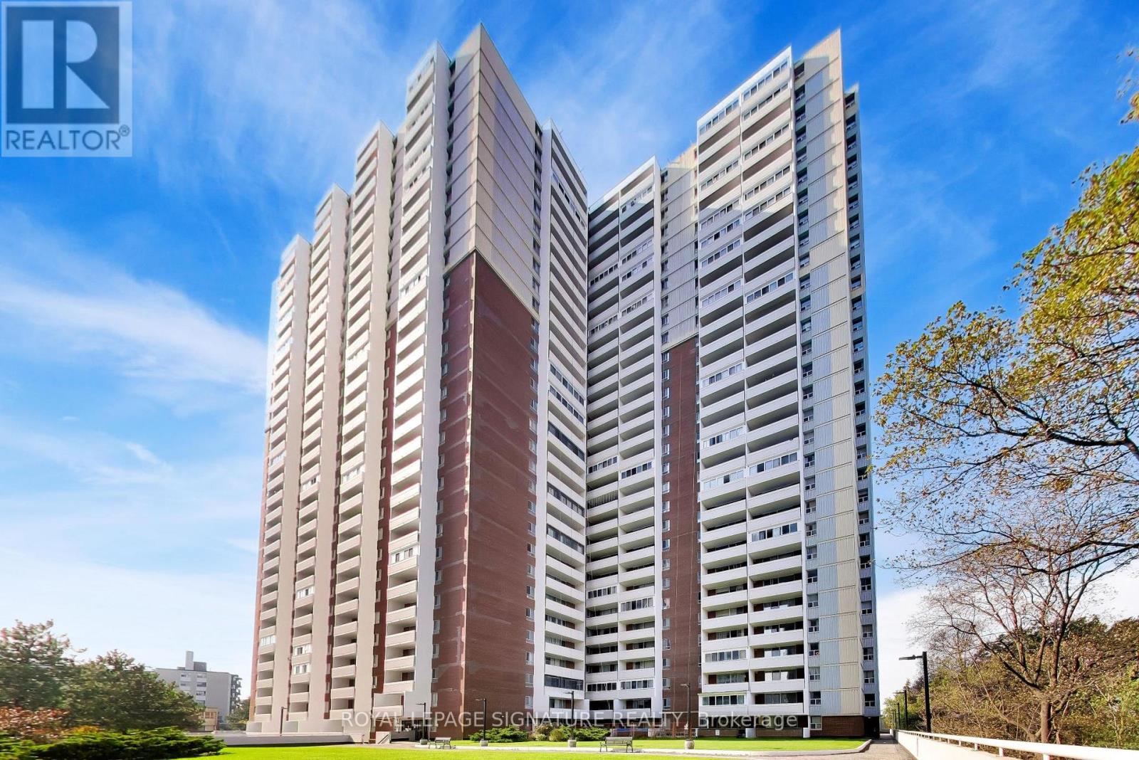 408 - 1 Massey Square, Toronto (crescent Town), Ontario