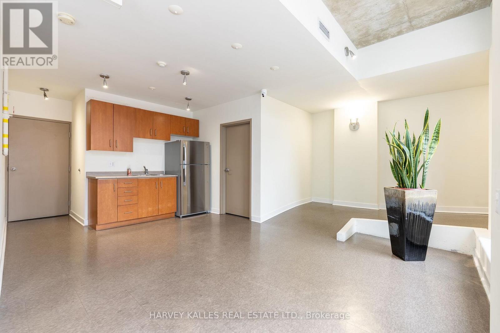 702 - 36 Charlotte Street, Toronto (waterfront Communities), Ontario