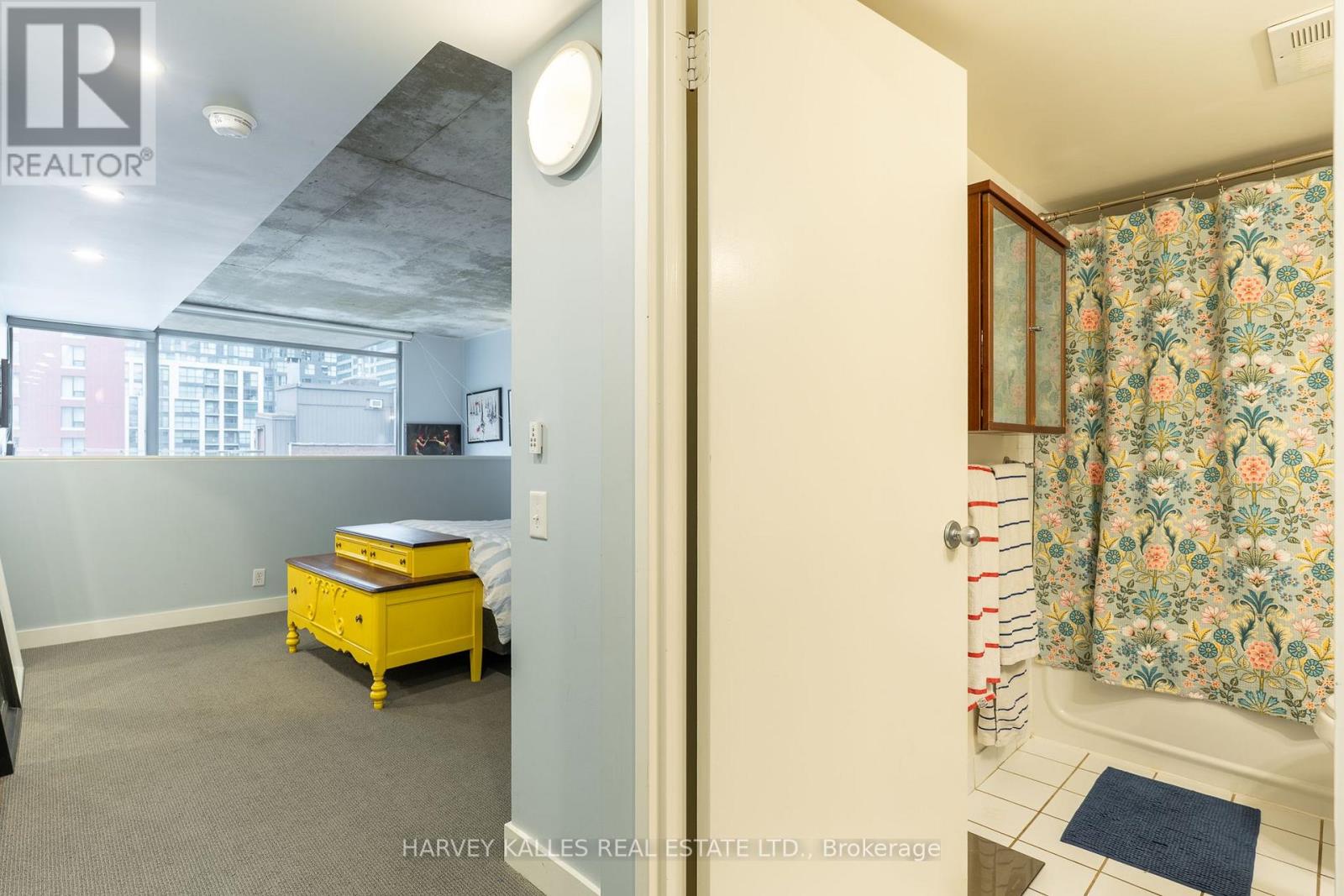 702 - 36 Charlotte Street, Toronto (waterfront Communities), Ontario