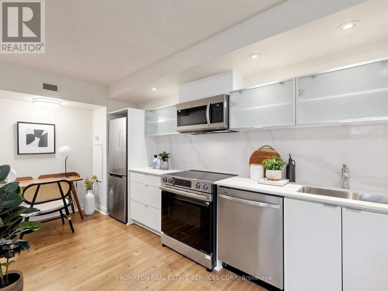1006 - 4k Spadina Avenue, Toronto (waterfront Communities), Ontario