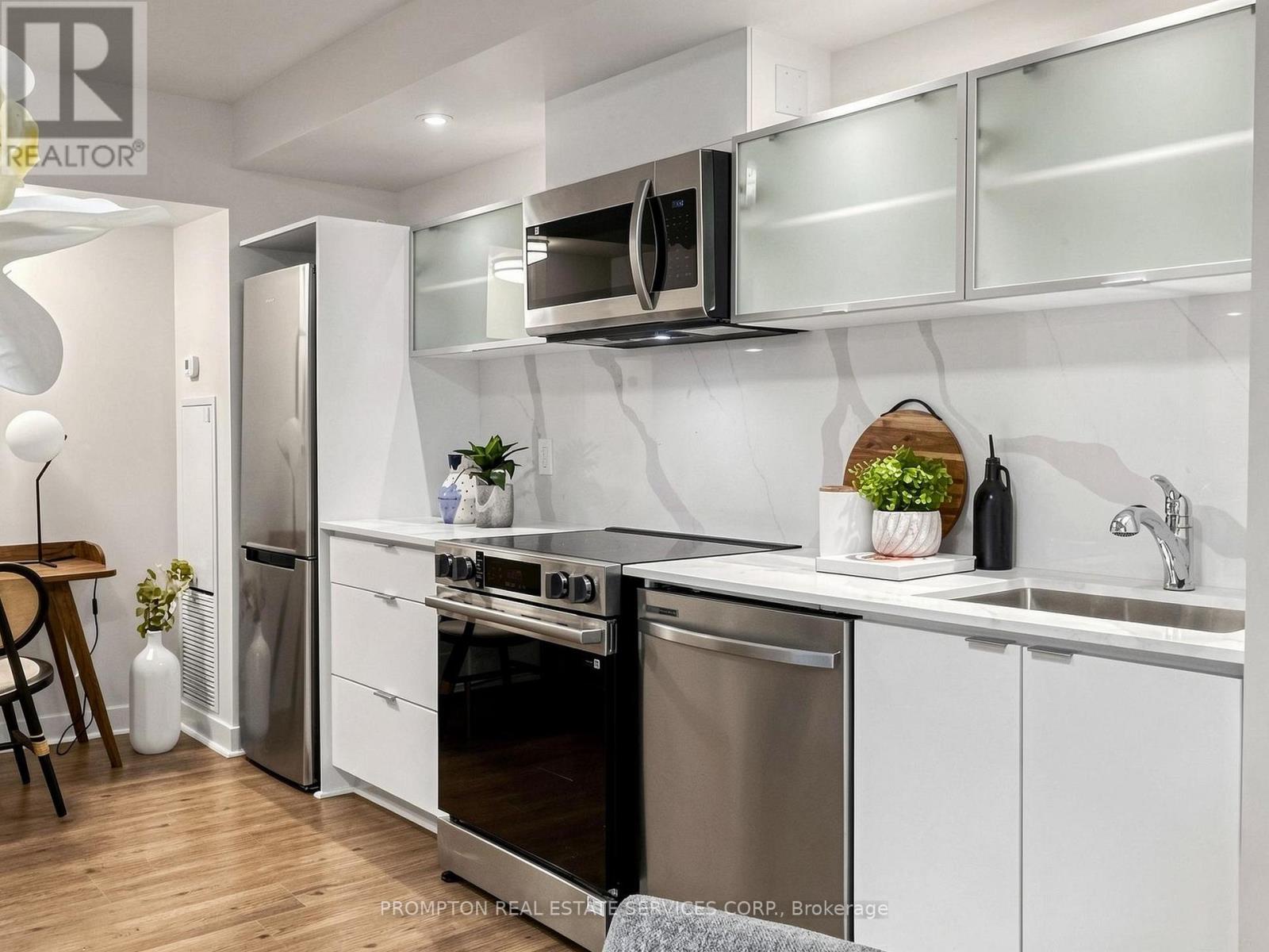 1006 - 4k Spadina Avenue, Toronto (waterfront Communities), Ontario