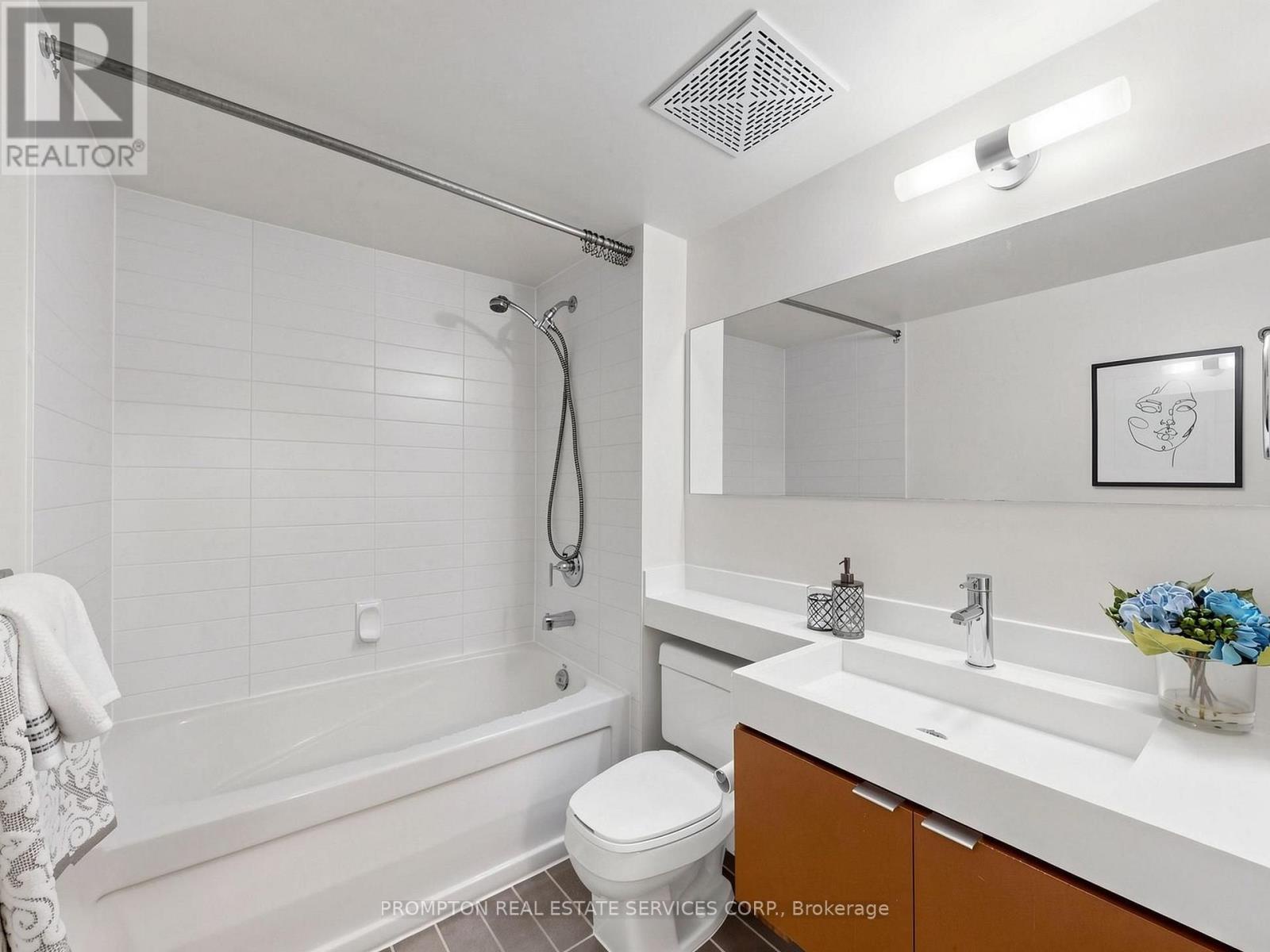 1006 - 4k Spadina Avenue, Toronto (waterfront Communities), Ontario