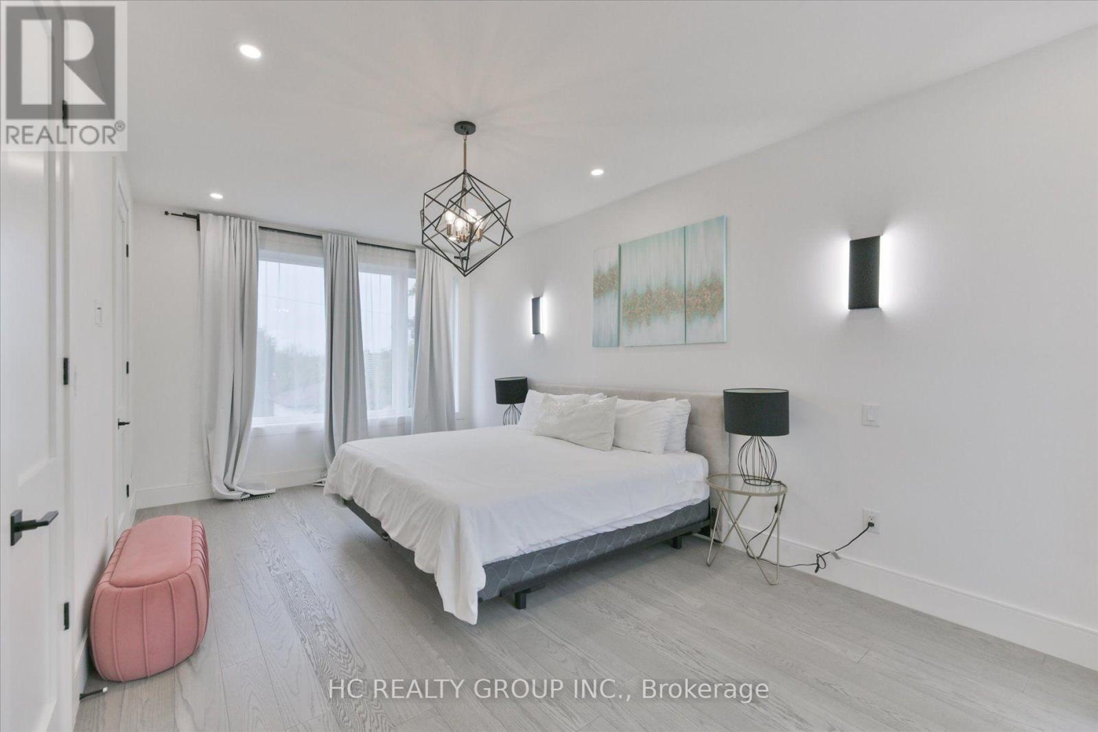 78 Greendale Avenue, Toronto (rockcliffe-smythe), Ontario