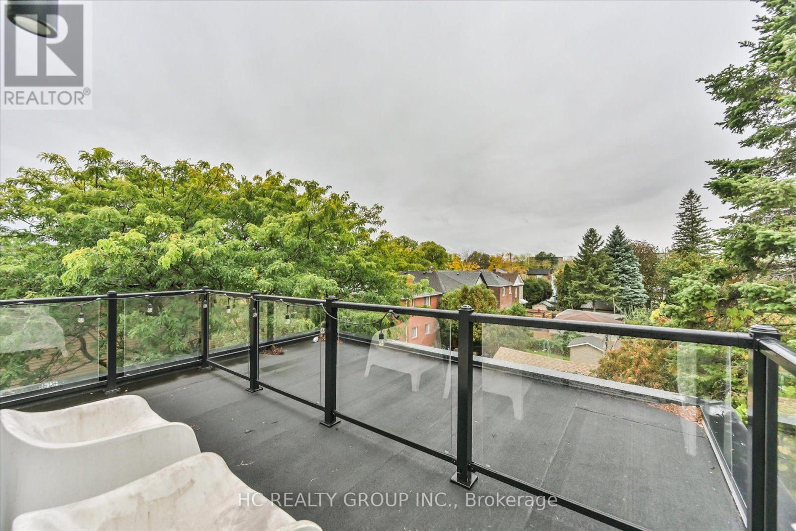 78 Greendale Avenue, Toronto (rockcliffe-smythe), Ontario