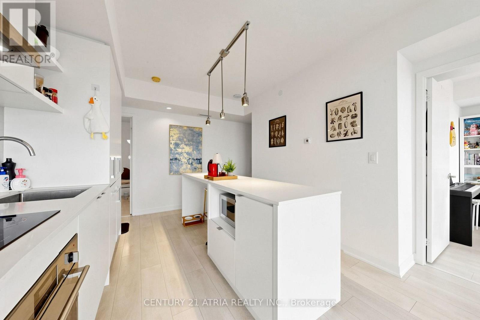 5205 - 88 Harbour Street, Toronto (waterfront Communities), Ontario