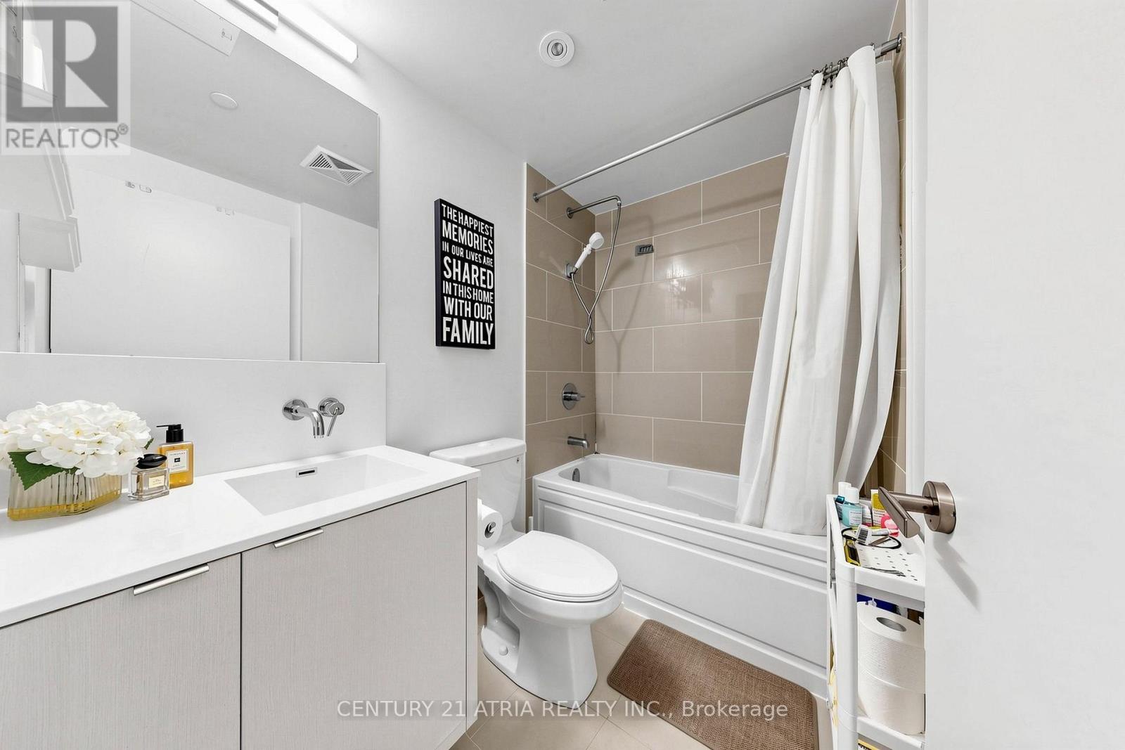 5205 - 88 Harbour Street, Toronto (waterfront Communities), Ontario