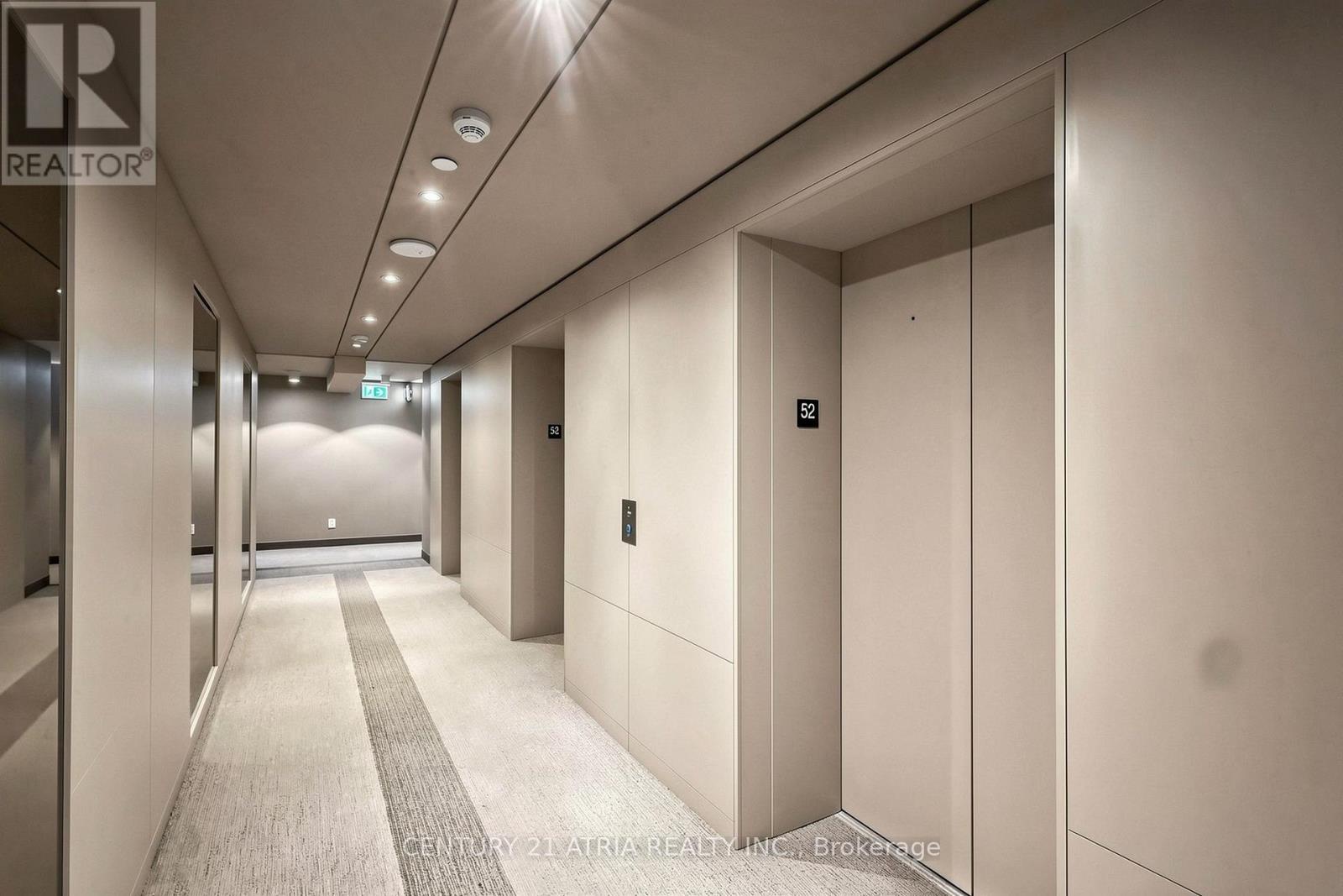 5205 - 88 Harbour Street, Toronto (waterfront Communities), Ontario