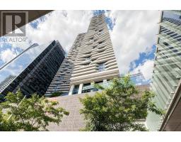 5205 - 88 HARBOUR STREET