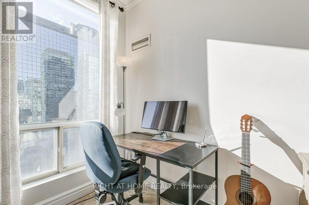 Ph2 - 25 Grenville Street, Toronto (bay Street Corridor), Ontario