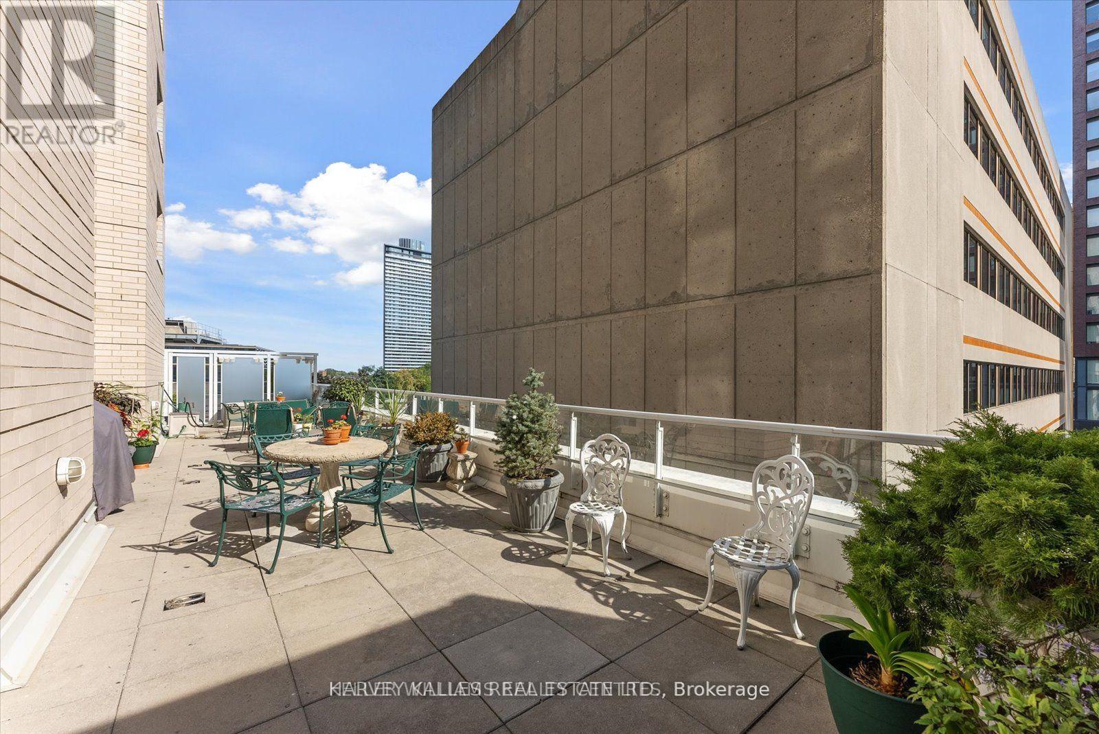 Ph03 - 409 Bloor Street W, Toronto (rosedale-moore Park), Ontario