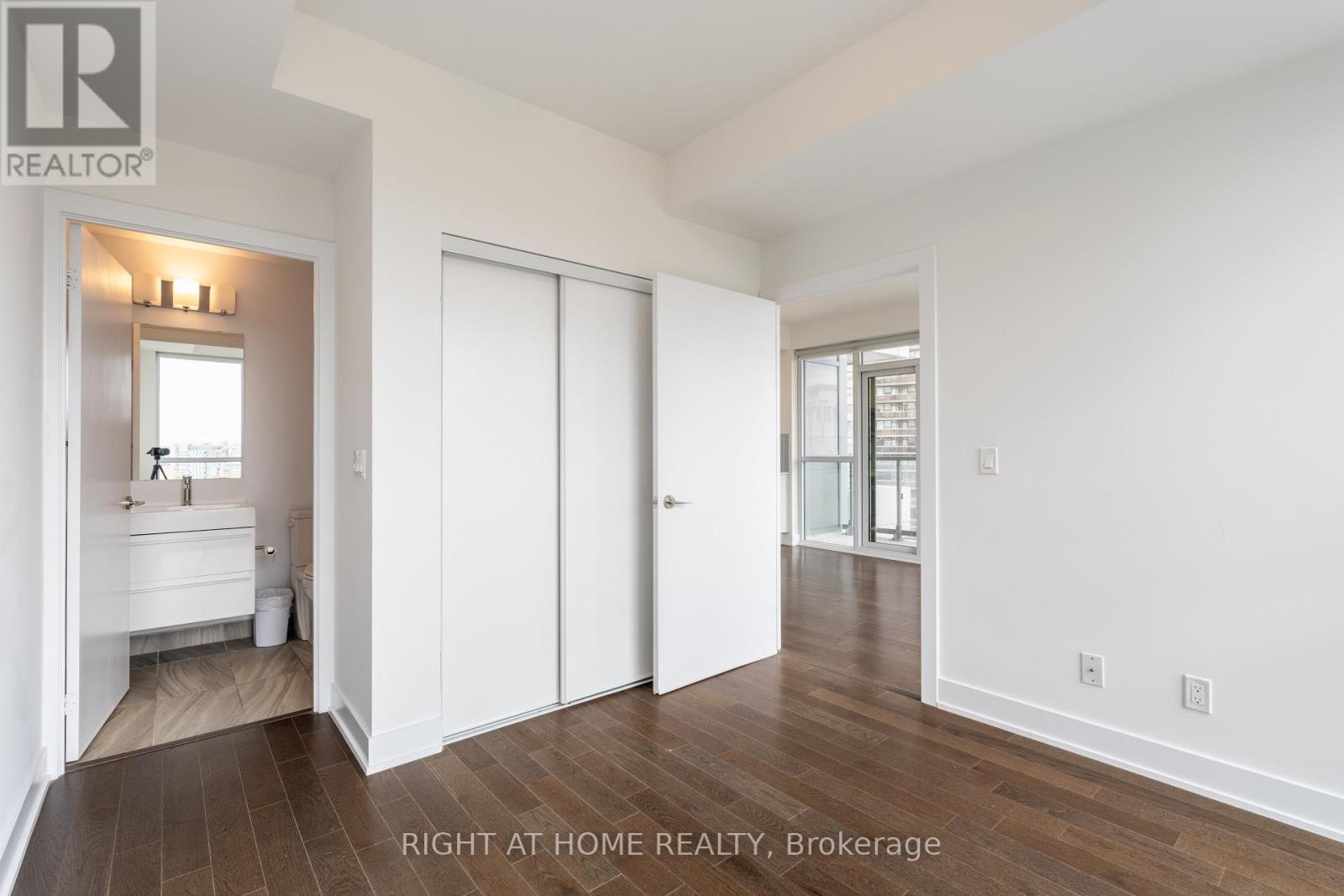 1307 - 181 Bedford Road, Toronto (annex), Ontario
