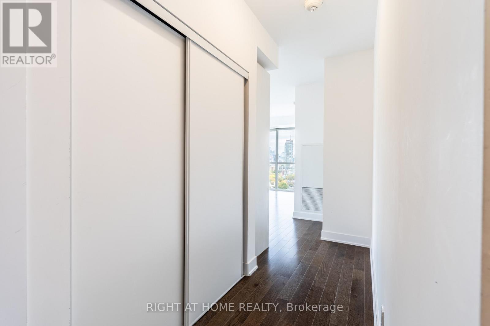 1307 - 181 Bedford Road, Toronto (annex), Ontario