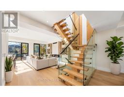551 BROADWAY AVENUE