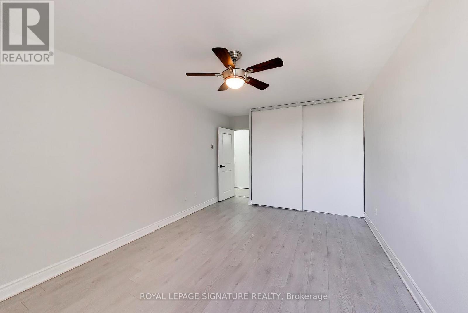 408 - 1 Massey Square, Toronto (crescent Town), Ontario