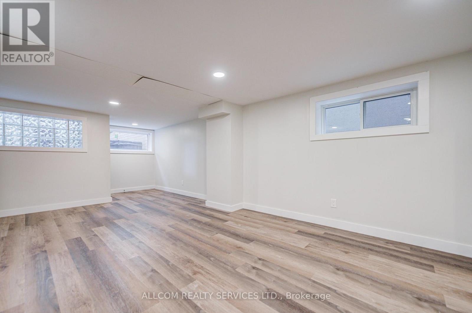 164 Glenvale Boulevard, Toronto (leaside), Ontario