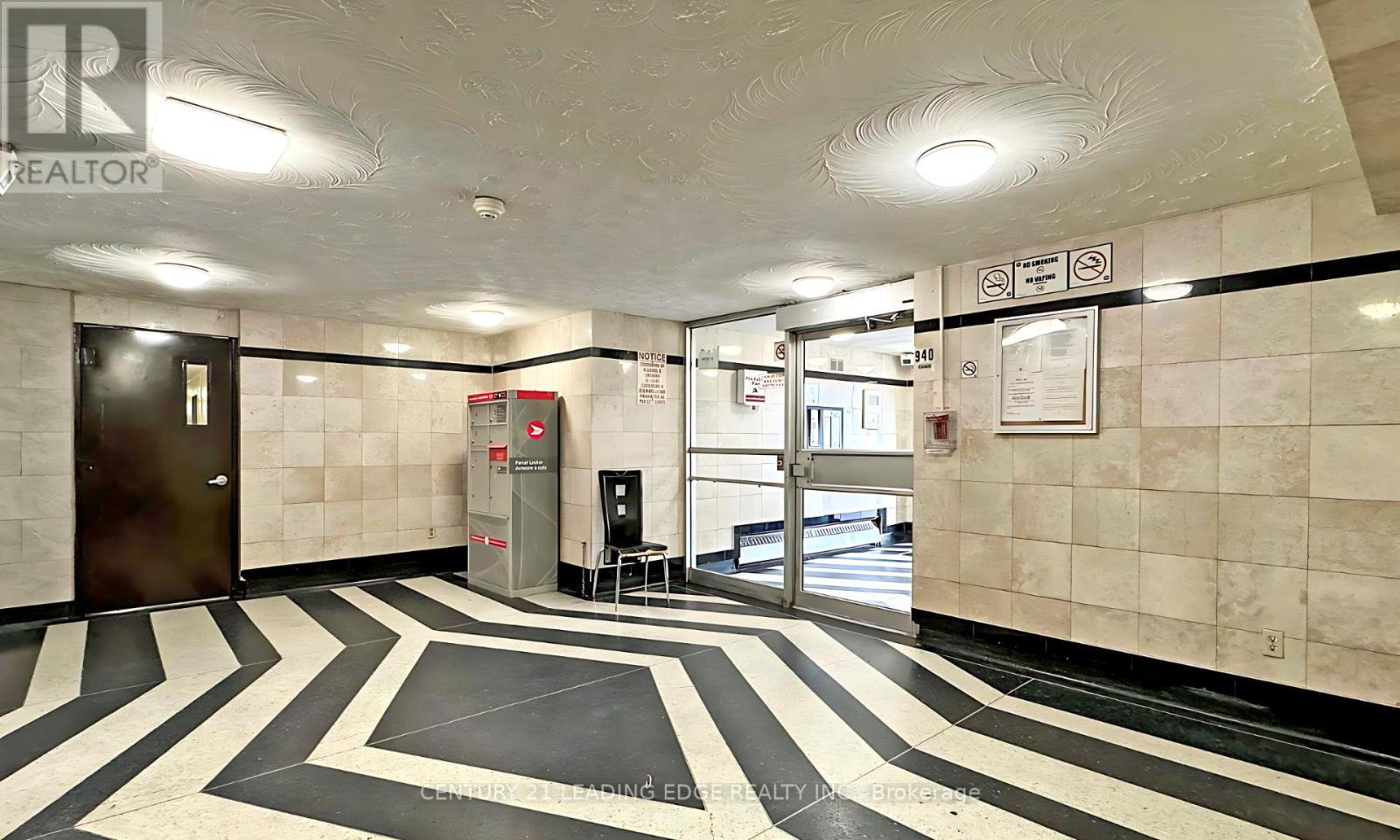 611 - 940 Caledonia Road, Toronto (yorkdale-glen Park), Ontario