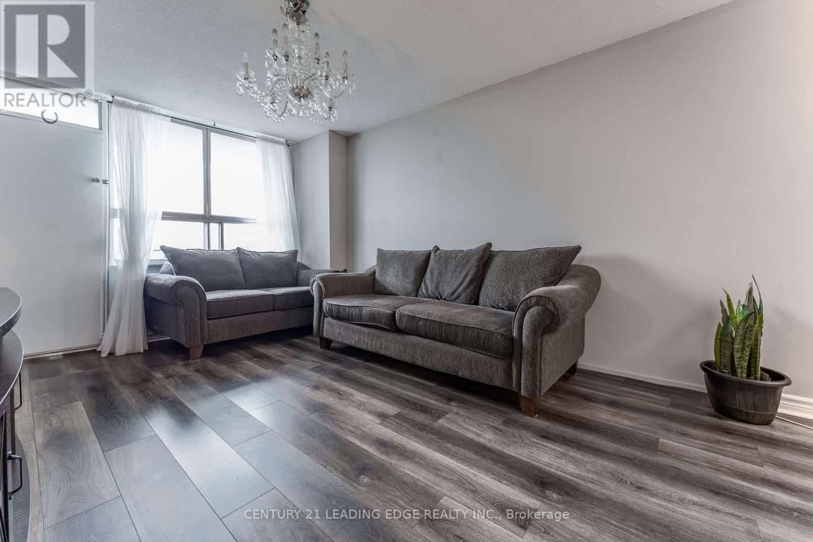 611 - 940 Caledonia Road, Toronto (yorkdale-glen Park), Ontario