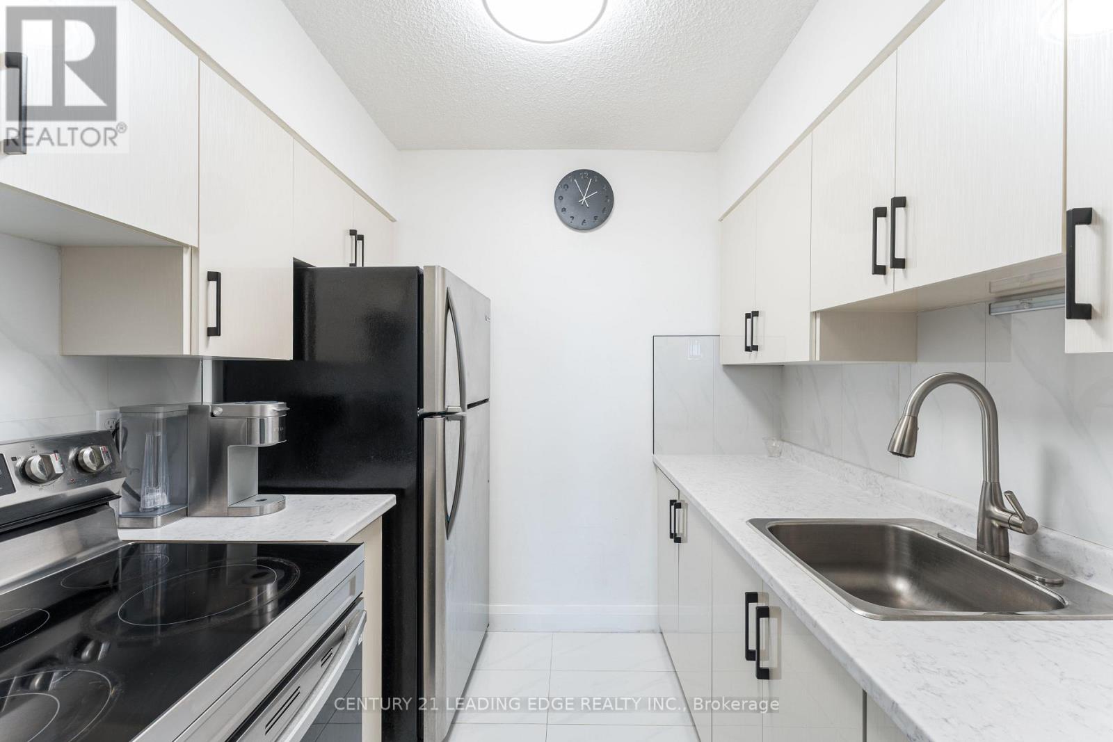 611 - 940 Caledonia Road, Toronto (yorkdale-glen Park), Ontario