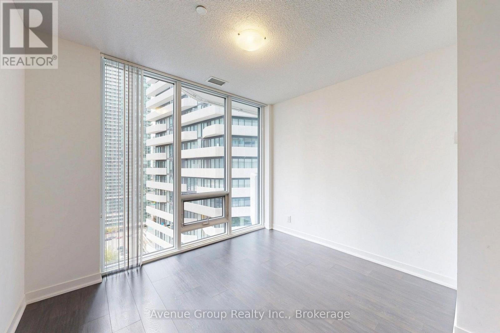 1705 - 100 Harbour Street, Toronto (waterfront Communities), Ontario