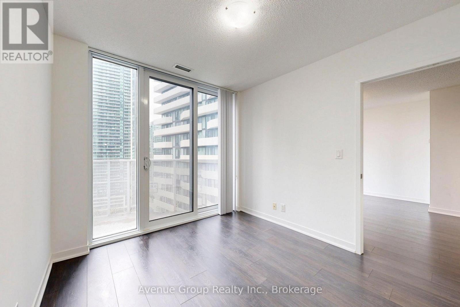 1705 - 100 Harbour Street, Toronto (waterfront Communities), Ontario