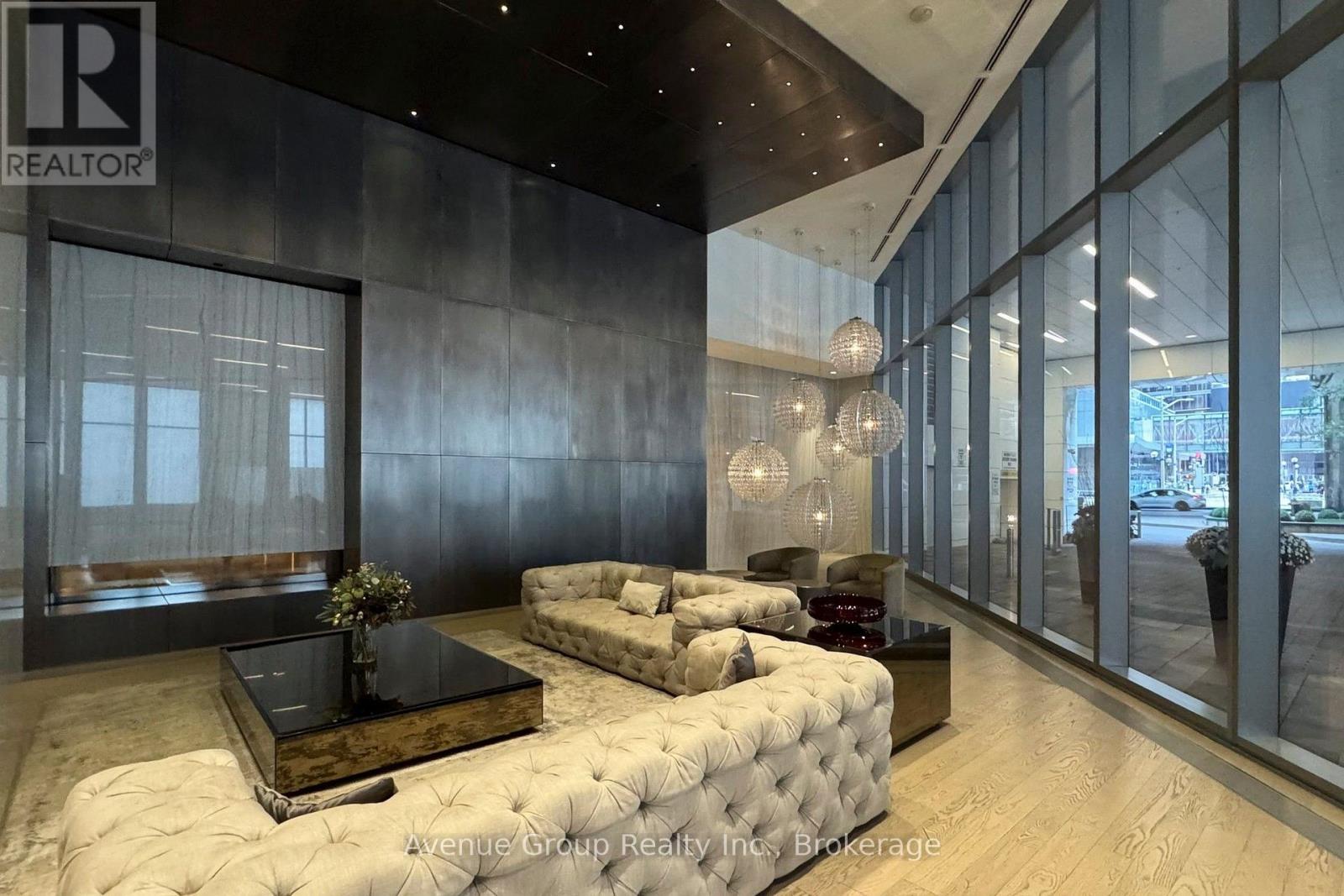 1705 - 100 Harbour Street, Toronto (waterfront Communities), Ontario