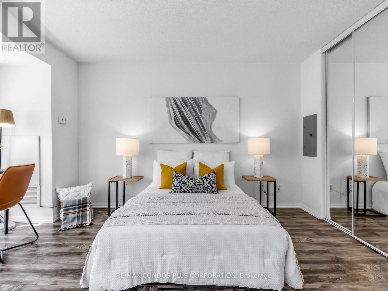1012 - 18 Yonge Street, Toronto (waterfront Communities), Ontario