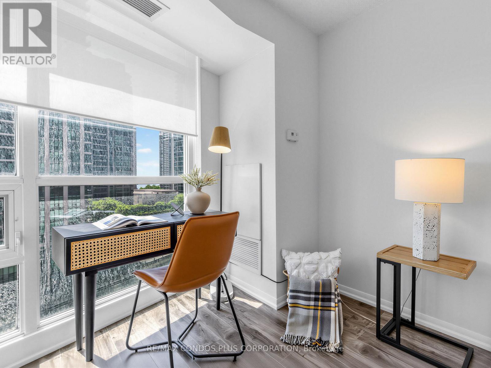 1012 - 18 Yonge Street, Toronto (waterfront Communities), Ontario