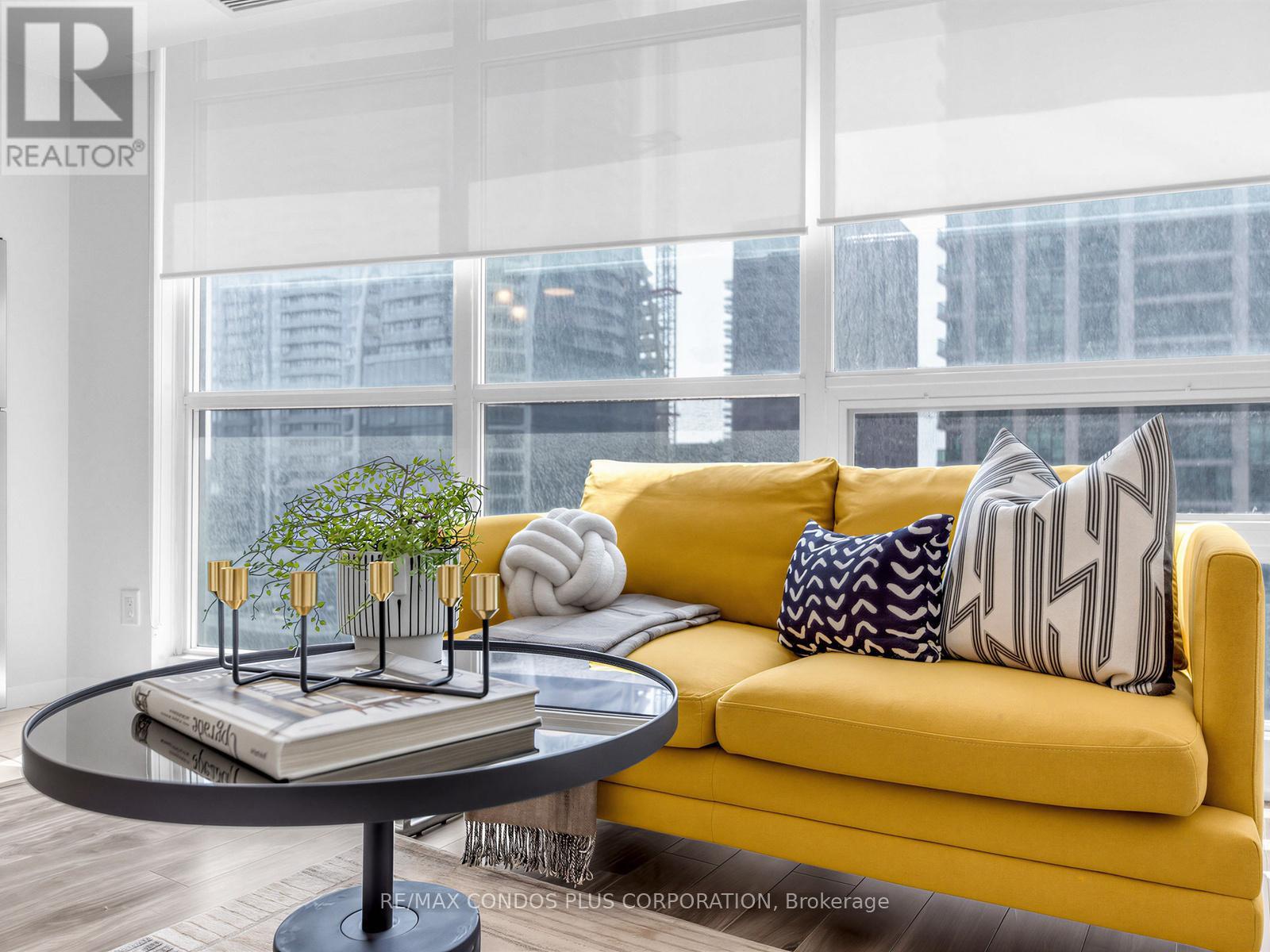 1012 - 18 Yonge Street, Toronto (waterfront Communities), Ontario